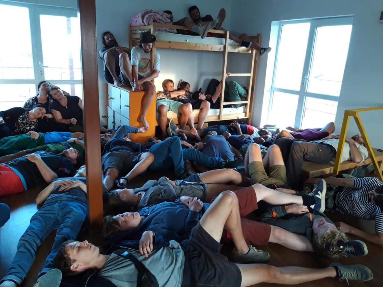 Udabno Hostel Dış mekan fotoğraf